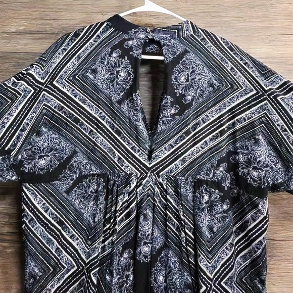 Free People Black and White Patterned Blouse - Picture 3 of 10